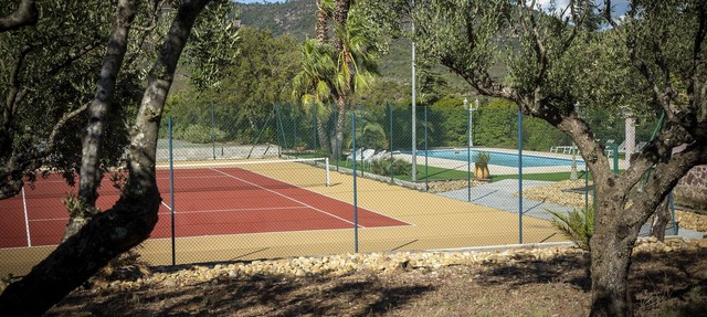 Beautiful provencal house in the heart of the Esterel with pool, tennis in Saint-Raphaël