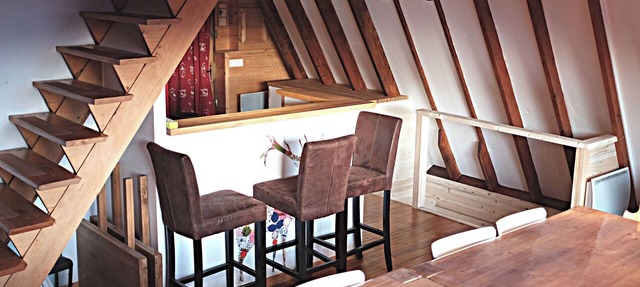 Beautiful south facing chalet up to 10 people in Huez