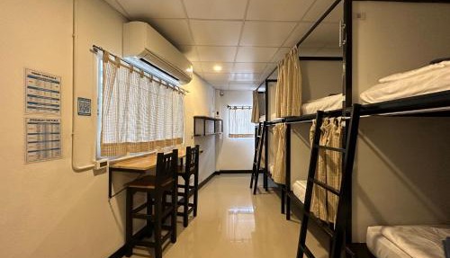 Blue Flow Hostel in Phi Phi Islands