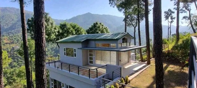 BnBBuddy Luxury Heritage Villa @ Dharampur Kasauli in Dharampur