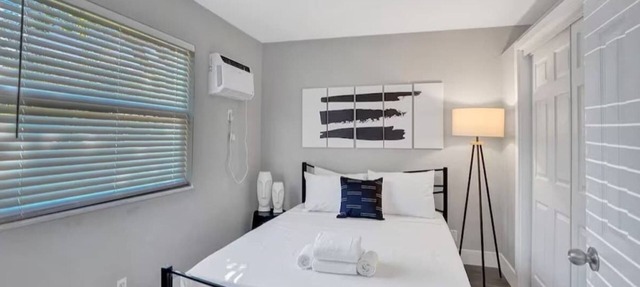 Bright 1BR Near Las Olas | Pool & Free Parking in Fort Lauderdale