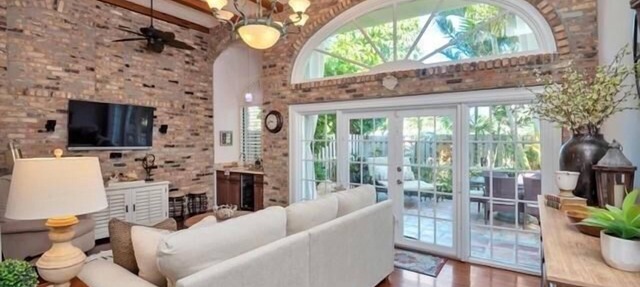 BY THE SEA VACATION VILLAS 2 BED/HOT TUB TWO BLOCKS TO BEACH in Deerfield Beach