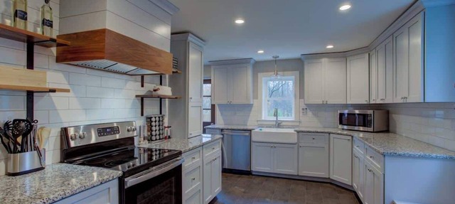 Calla Lily Farmhouse in Manheim