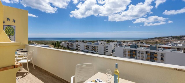 Casa Benção - Sea View and Pool in Lagos in Lagos