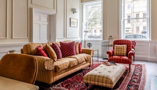 Catharine Place - Elegant Central 1-Bed Gem with Private Garden in Bath