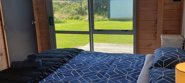 Central Plateau, Tongariro, modern apartment, rural, mountain and garden views in Waimarino
