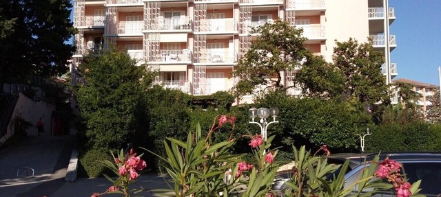 CENTRAL RESIDENCE - Prime location, 2 min walk to the Beach, Free Parking & WiFi in Portorož
