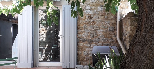 Charmante maisonnette rénovée proche Uzès Charming little house near Uzès in Foissac