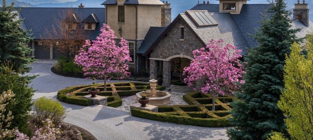 Chateau Okanagan in Kelowna