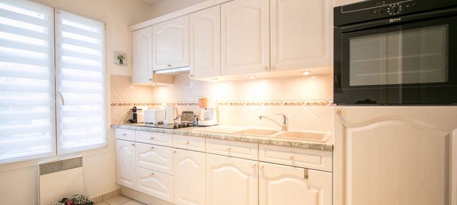 Classy Apartment in Bayeux with Heating Facility in Bayeux