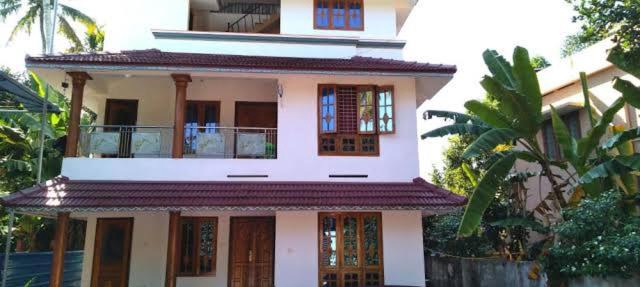 Cloudnine Cliff in Varkala