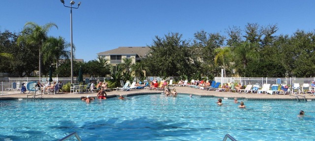 Condo At Windsor Palm Resort, 6 miles to Disney,Free Wi-Fi, Baby gears. Sleep 6. in Kissimmee