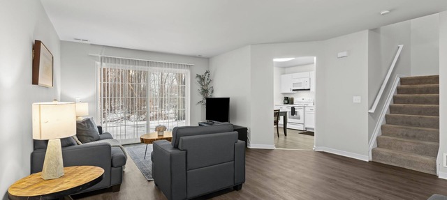 Corp/Bus Townhome near DT AH in Auburn Hills