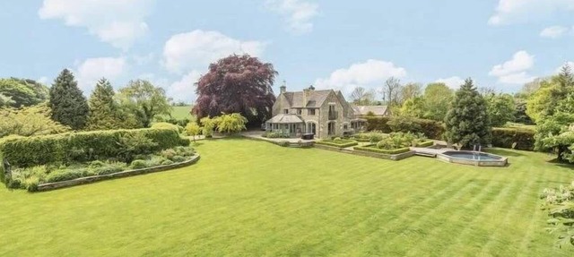COTSWOLD ESCAPE WITH SWIMMING POOL ❤ CHELTENHAM in Cheltenham