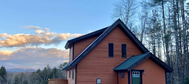 Cozy Family Chalet with Mountain Views – 15 Mins to Okemo & Ludlow in Cavendish