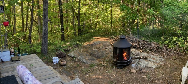 Cozy rustic private cottage 1 minute to beach in Gravenhurst