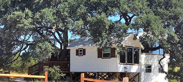 Delightful Dripping Springs Rental for a Tranquil Getaway in Texas in Dripping Springs