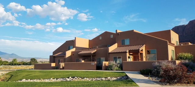 Desert Getaway features 3 bed, 2.5 bath, 2 car garage & close to pool! Condo 5A7 in Moab