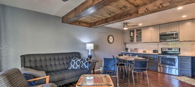 Desert Getaway with Patio about 6 Mi to Tonto Natl Forest in Apache Junction