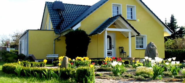 Detached house, fireplace, huge garden, small stream, idyllic, tranquillity, pure nature in Mittenwalde