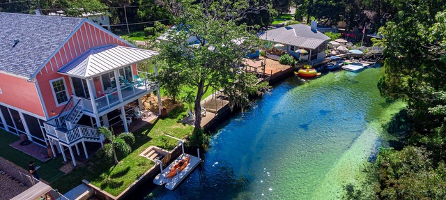 DIRECT WEEKI WACHEE RIVERFRONT! KEY WEST PARADISE! in Weeki Wachee