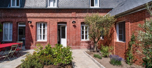 Discreet luxury, 2 bedroom Owner's House in the heart of Historic Honfleur in Honfleur