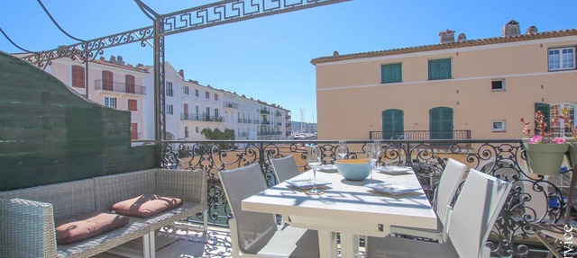 Duplex flat 4/6 persons Port Grimaud in PORT GRIMAUD
