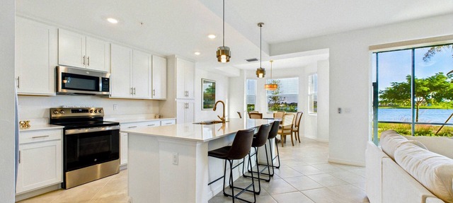Enjoy a luxury 2BR/2BA Condo in beautiful Ave Maria Golf and Country Club in Ave Maria
