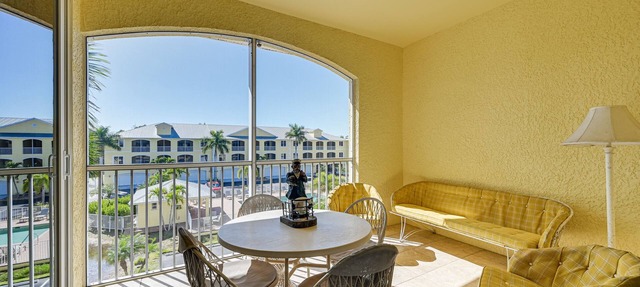 Everglades City Condo w/Porch: Steps to Water! in Everglades City