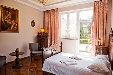 Five Star Lviv Gorgeous Apt in Lychakivskyi District in Lychakivskyi District