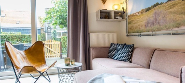 Friese Antillen is a courtyard of 8 homes near of the beach and village Hollum. in Hollum