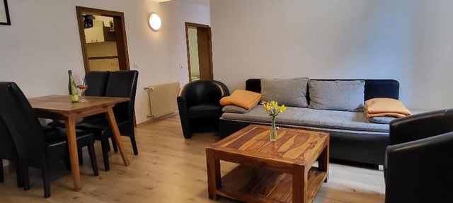 Gemütlich eingerichtete Ferienwohnung mit zwei getrennten Schlafzimmern in Eisenheim