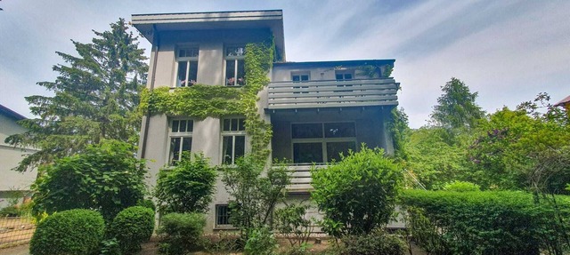 GERMAN VILLA - ENTIRE HOUSE Lots of space for friends, family with sauna garden in Rostock