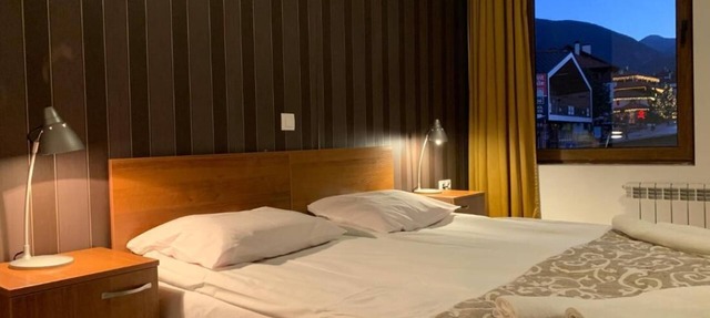 Granat Double room 1- next to Gondola Lift in Bansko