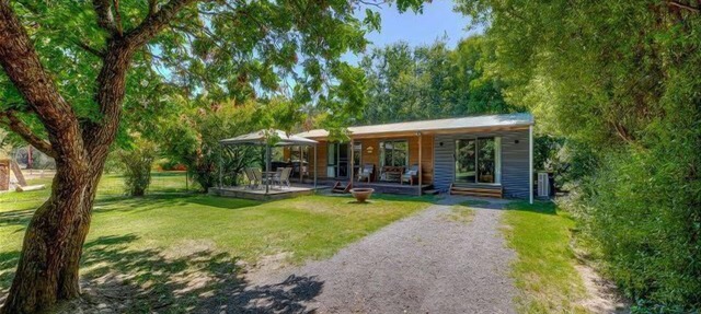 Hampton Cottage, Bright in Bright