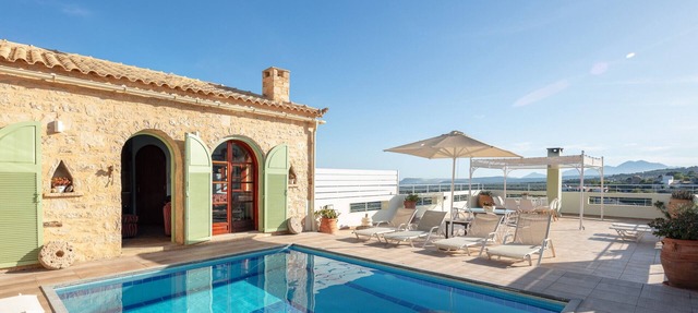Hara, a charming villa with nice Views, private pool in Agia Triada