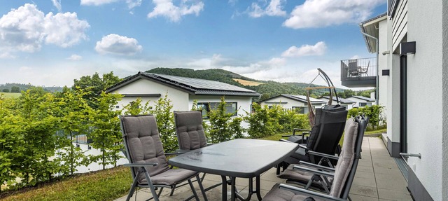 Holiday Home 'Diemelblick' with Lake View, Private Terrace and Wi-Fi in Diemelsee