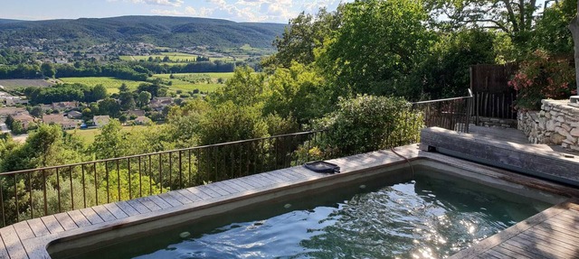 Holiday Home 'La Gargouillette' with Private Pool, Private Terrace and Wi-Fi in Cornillon