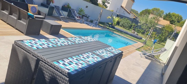 Idéalement Située, Location Villa Moderne 6 Personnes Avec Piscine in Calvisson