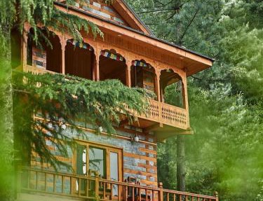 Jana Trails - Kath Kuni Duplex Chalet with Valley View in Manāli