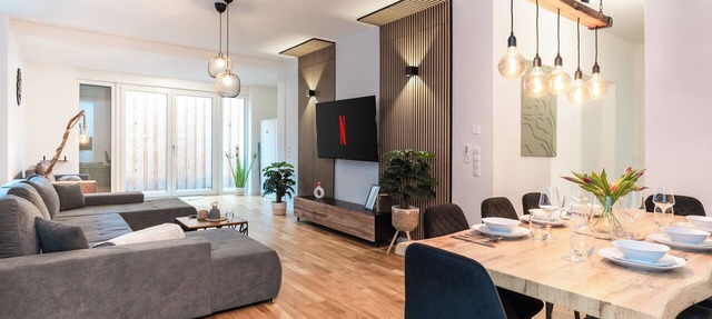 KeyHosting: Large apartment - Central - Parking lot - Netflix - 8 guests in Aschaffenburg
