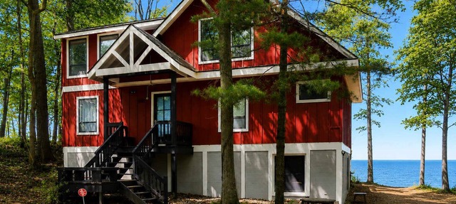 Lakefront | Hot Tub | Fire Pit | Beach Access | Lake Views | Dogs in South Haven