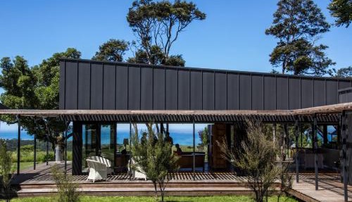 Lansdowne Farm Lodge in Hawkeswood