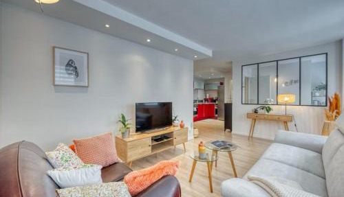 Le VAUCANSON Hyper-centre lumineux et chaleureux T2 ,1 chambre, 2 lits in Grenoble