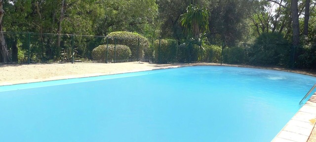 Lovely apartment for 4 guests with WIFI, pool, TV and terrace in Pardigon
