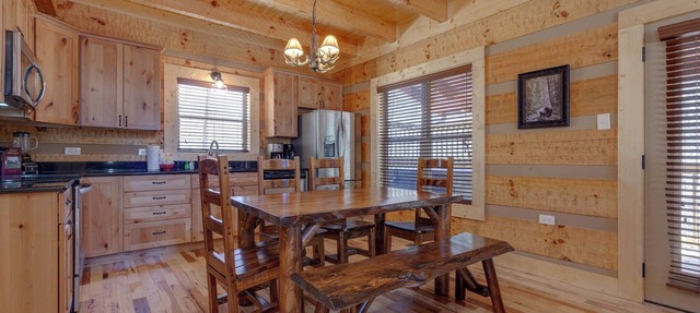 Lover's Hideaway by Jackson Mountain Rentals in Gatlinburg
