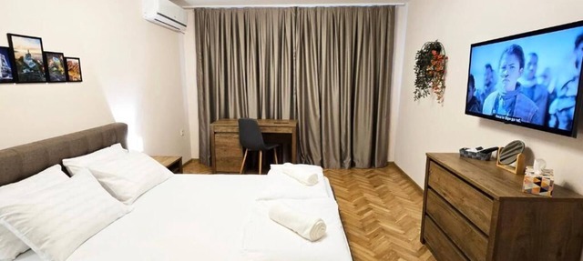 Lux 2-bedroom apartment with WiFi, AC in enjoyable Veliko Tarnovo in Veliko Tarnovo