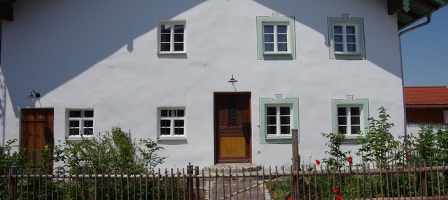 Luxurious eco-friendly historic Farmhouse in panoramic alpine region in Polling