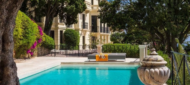 Luxurious Villa Anabel Overlooking Monaco in Roquebrune-Cap-Martin