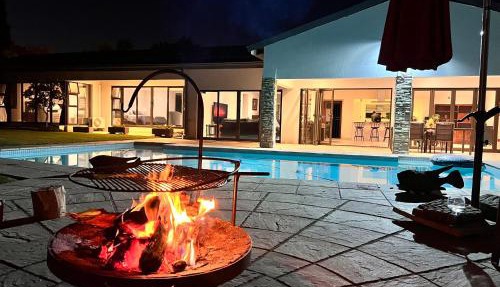 Luxurious, spacious & central in Sandton